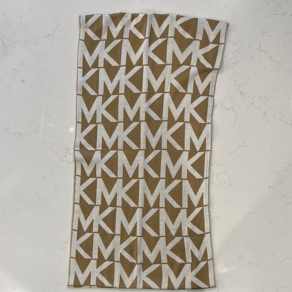 Michael Kors Infinity Scarf - Tan/Cream - Picture 2 of 4